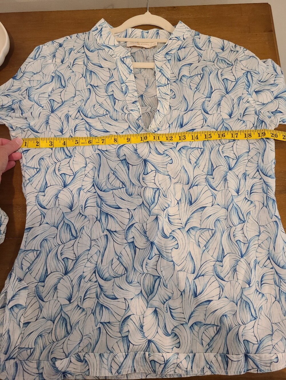 Tory Burch Stephanie Ellora Tunic Blouse In Blue And White Leaf Print - Picture 6 of 7